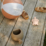 Otroška-silikonska-zalivalka-Liewood-Hazel-Watering-Can - Tuscany-Oat