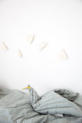 Prešita-odeja-in-igralna-podloga-za-dojenčka-Ptič-Fabelab-Dreamy-Blanket & Playmat - Bird-Foggy-Blue