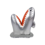 Napihljiv pršilec vode Morski  Sunnylife Inflatable Sprinkler - Shark Attack Silver