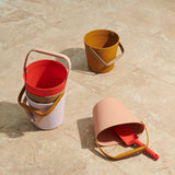 Velika-otroska-silikonska-kanglica-Liewood-Scrunch-Moira-bucket-Tuscany_rose_golden_caramel_mix