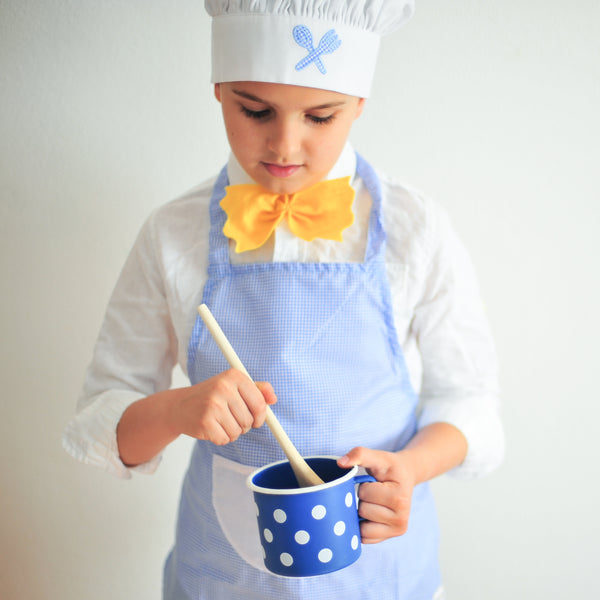 DIY otroški pustni kostum: Metuljček za kuharja
