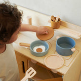 Lesen-otroški-igralni-set-za-kuhanje-Liewood-Antonio-Play-Cooking-Set