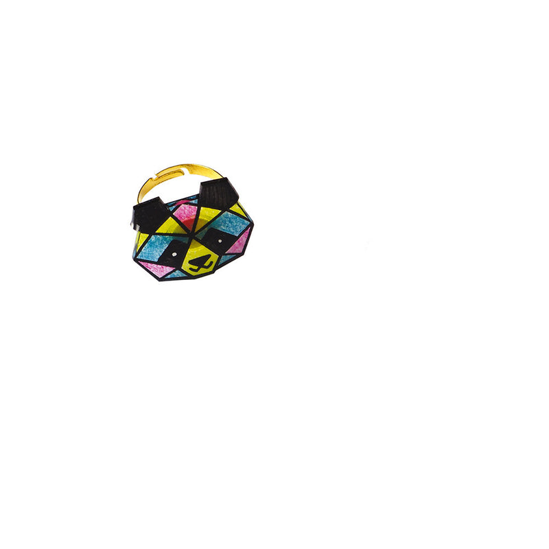 Kreativni set za izdelovanje nakita iz skrčljive plastike Janod 8 Geometrix Shrink Plastic Jewellery