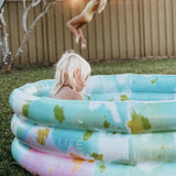Napihljiv otroški bazen Sunnylife Inflatable Backyard Paddling Pool - Tie Dye