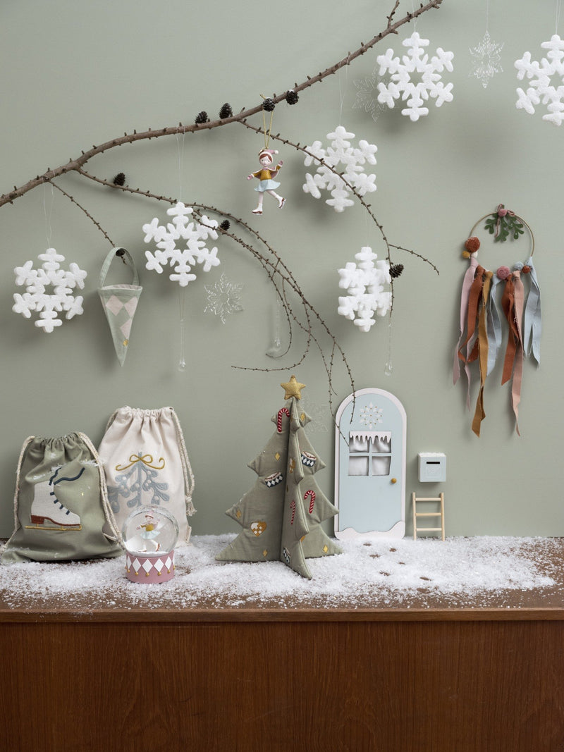 Ustvarjalni-komplet-za-izdelavo-Božičnega-venčka-Fabelab-DIY-Wall-Hanging-Craft-Christmas-Wreath.jpeg