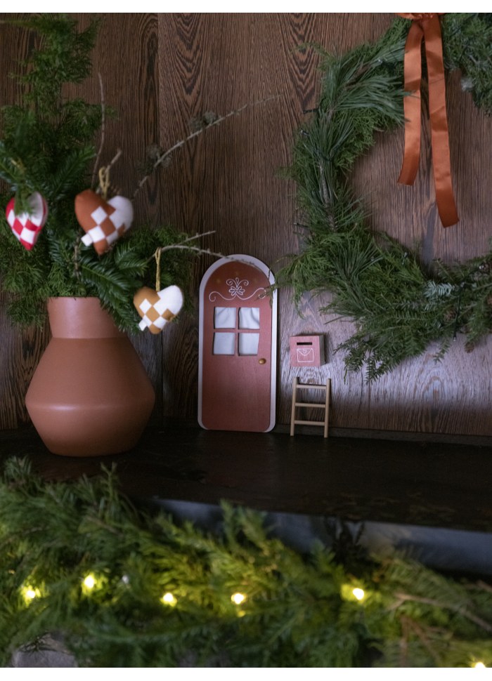 Vrata-za-božičkovega-palčka-Fabelab-Christmas-Elf-Door - Cinnamon